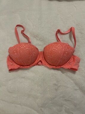 Victoria Secret Pink - Coral Lace Underwire Bra